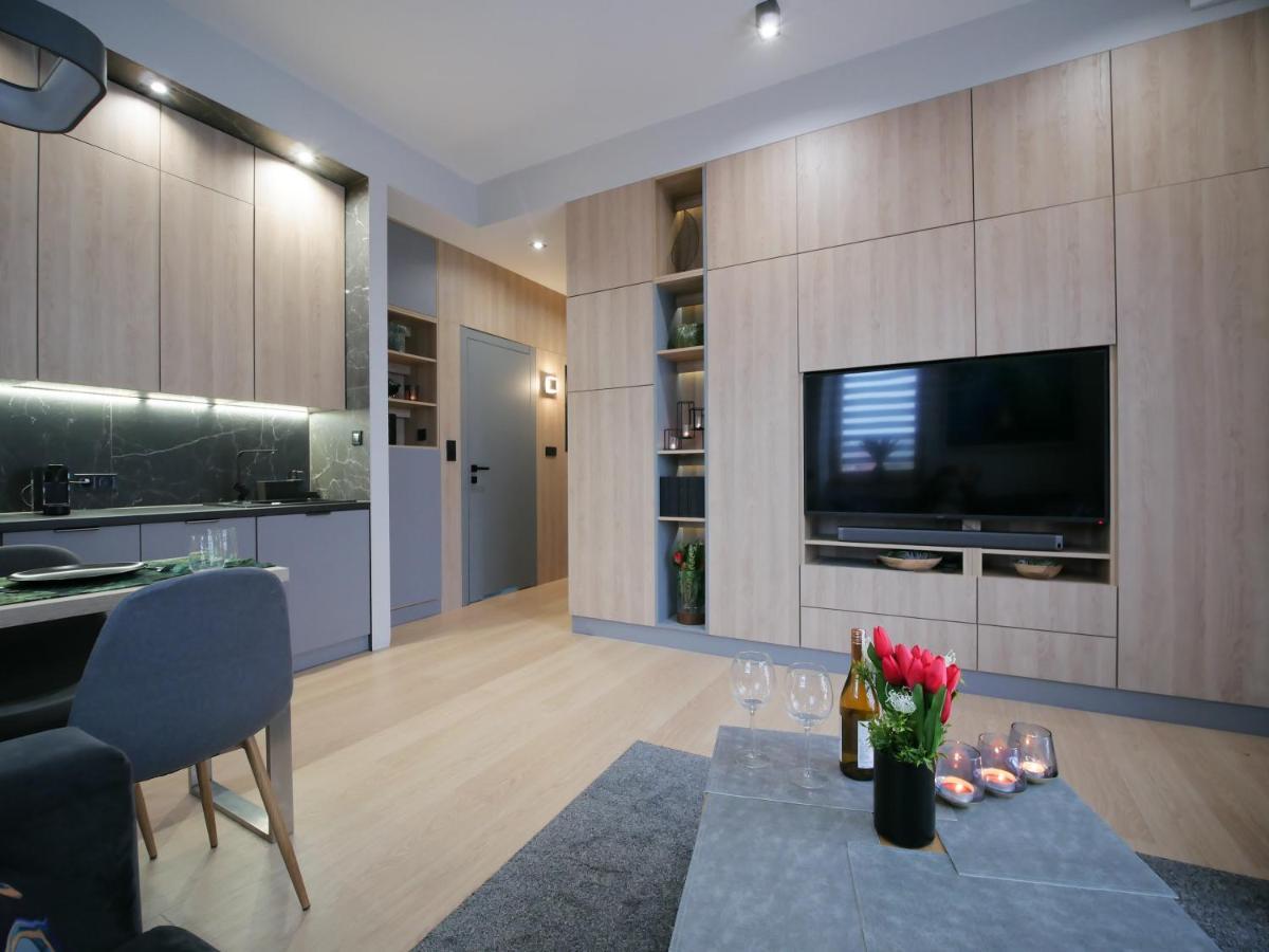4Uapart-Apartment Suite Platan Tower Paradiso Swinoujscie Exterior photo